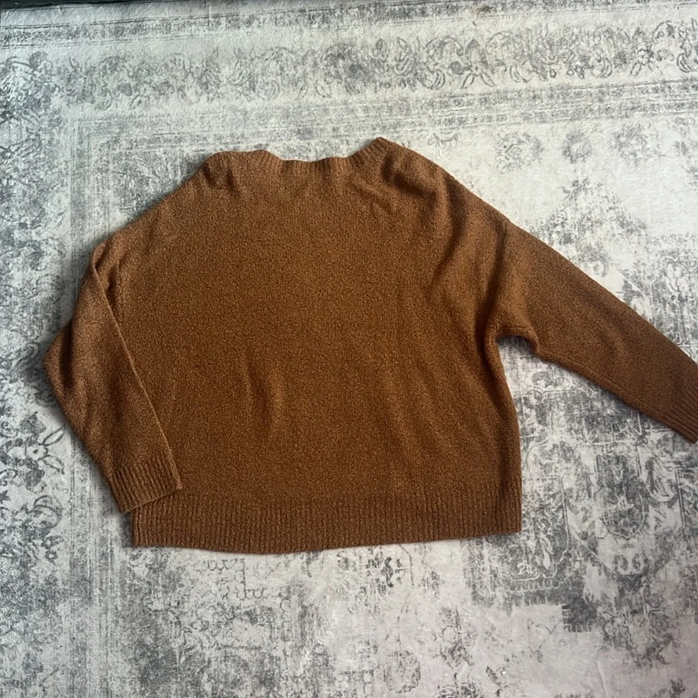 Alice & Olivia Sweater - Picture 3 of 3